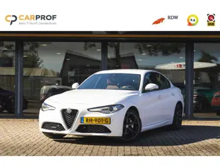 Alfa Romeo Giulia 2.2 Eco Business Super Cruise | Camera | Schakelflippers