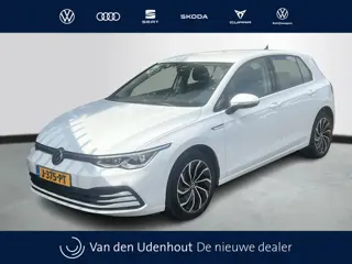 Volkswagen Golf 1.5 130pk TSI Life Navigatie (bj 2020)
