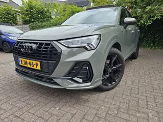 Audi Q3 35 TFSI Carplay, Pano, Black S Edition