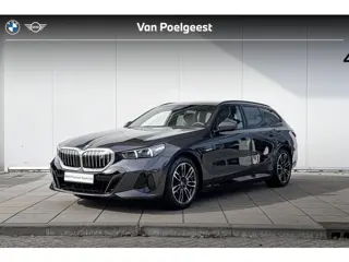 BMW i5 Touring xDrive40 M-Sport 20 Inch / Pano dak / Stoel Verwarming Voor + Achter / Stuurverwarmin