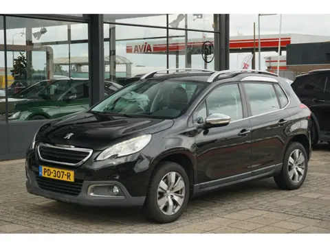 Peugeot 2008 1.2 PureTech Allure