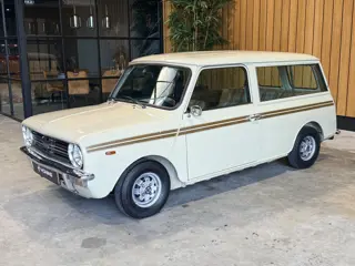 Austin Mini 1100 Clubman Estate Gave Italiaanse auto. Hoedenplank