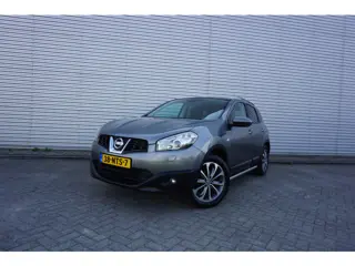 Nissan QASHQAI 2.0 Tekna Airco / Navi / Cruise / Camera / Pano / Stoelverw. / Trekhaak / Lm velgen /