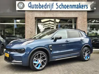 Lynk & Co 01 1.5 TREKHAAK! 360-CAMERA STOELVERW. PANO/SCHUIF MEMORY INFINITY DAB NAVI CARPLAY ELEK.A