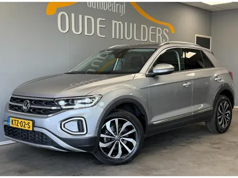 Volkswagen T-Roc 1.5 TSI Style | Adaptive cruise | IQ light | Massage | Digidash | Achteruitrijcamer