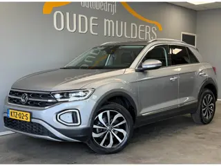 Volkswagen T-Roc 1.5 TSI Style | Adaptive cruise | IQ light | Massage | Digidash | Achteruitrijcamer