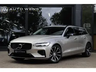 Volvo V60 T6 AWD Plus Dark Panoramadak HeadUp Display 360 Cam Alarm Getint glas Bright Dusk
