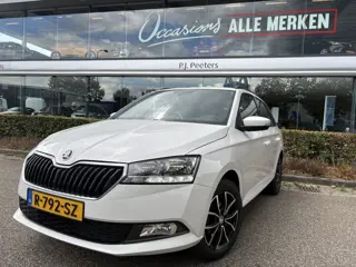 Škoda Fabia Combi 1.0 TSI Ambition Airco - Apple carplay - Parkeersensor achter - Dakrails - Bagaged