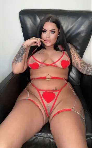 Gratis Camgirl Badbunnyc met Lovense Lush!