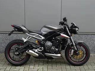 Triumph STREET TRIPLE RS 765 (bj 2017)