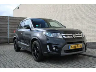 Suzuki Vitara 1.6 High Executive Afneembare trekhaak | Panoramadak