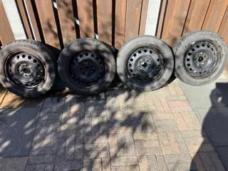 155/65/14 stalen velgen met banden Aygo 4X100