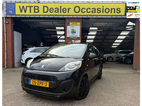 Peugeot 107 1.0 Access Accent, 5-deurs, Airco, Bluetooth con, Radio CD, 2e Eigenaar, Dealer onderh.