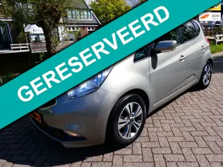 Kia Venga 1.4 CVVT 1e eig. 94.000km. Clima Navi Trekhaak 1300kg. Schuifdak