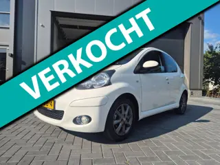 Toyota Aygo 1.0-12V Dynamic Navigator Airco 5drs