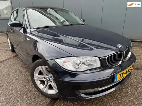 BMW 1-serie 120i | Carplay | Navi | Airco | PDC |