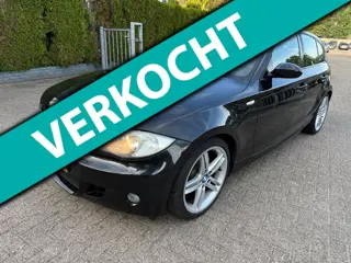 BMW 1-serie 118i AUT 5-DRS M-SPORT ECC LEDER CRUISE CARPLAY