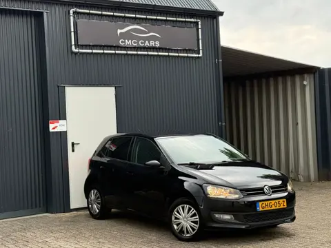 Volkswagen POLO 1.4-16V Highline WEINIGKMS!!DSG!!CARPLAY!!