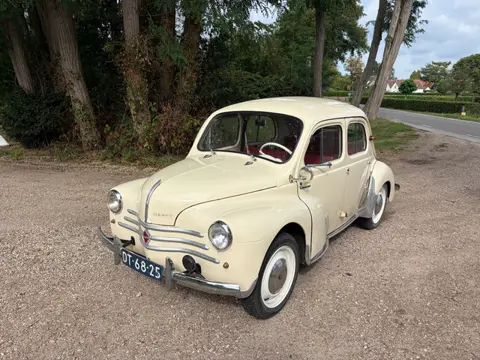 Renault 4cv R 1062