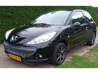 Peugeot 206 + 1.4 Urban Move