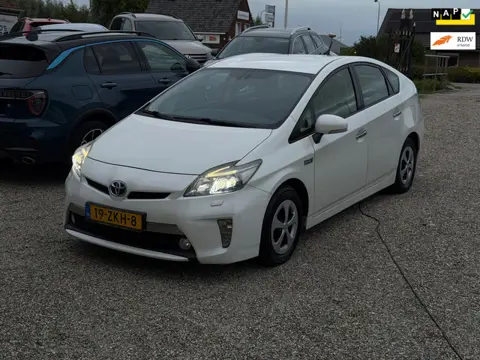 Toyota Prius 1.8 Plug-in Dynamic Business 2e Eig Oplaadbaar model Camera Cruise Goed Onderhouden
