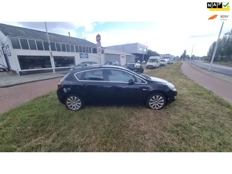 Opel Astra 1.4 Turbo Cosmo