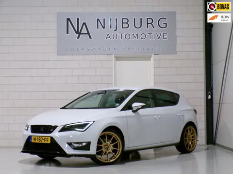 Seat Leon 1.4 TSI FR Maxton Apple-carplay / Android-Auto Stoelverwarming 19"Velgen Seat-Sound Drive-
