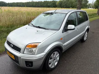 Ford Fusion + 1.6-16V Futura Vol Automaat/Nw APK/N.A.P./Boekjes/Distr. V.v