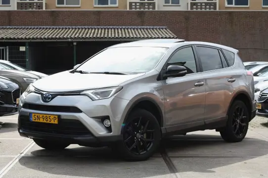 TOYOTA RAV4 2.5 Hybrid Black Edition / NAP / Schuif- kanteldak / Automaat / Trekhaak 