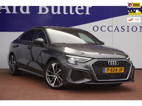 Audi A3 Limousine 30 TFSI S edition / Volleder / 1EIG / Led / Virtual / 18"LMV / Privacy-Glass / sto