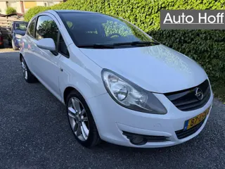 Opel Corsa 1.4-16V Color Edition | Airco | LMV | Sportstoelen | Elekt. Ramen | Privacy Glass | APK t