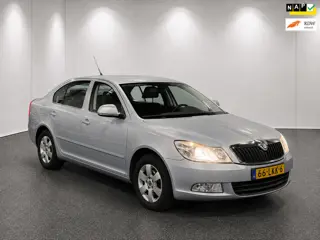 Skoda Octavia 1.4 TSI Elegance Cruise * PDC * Dealer Onderhouden * NAP * Climate * Trekhaak * Multim