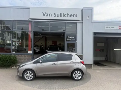 Toyota Yaris 1.5 Hybrid Lease (bj 2015, automaat)