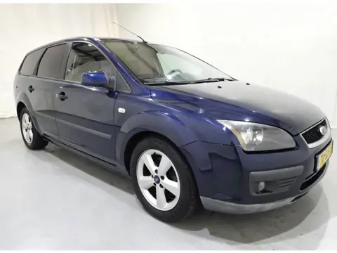 Ford Focus Wagon 1.6-16V Futura Automaat (bj 2006)