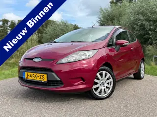 Ford Fiesta 1.25 Trend / Sportieve 3-deurs met Airco / Radio-CD / LM-Velgen