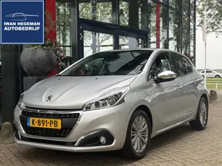 Peugeot 208 1.2 PureTech Tech Edition 110PK | Navigatie | Climate Control | Cruise Control | Parkeer