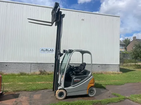 Still RX20-16 vierwielheftruck freelift en met rotator