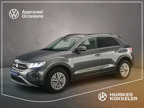 Volkswagen T-Roc 1.0 TSI Life 110pk, Adaptive cruise control, Trekhaak, Climate control, Parkeersens