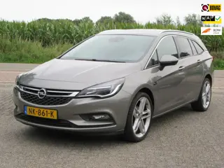 Opel Astra Sports Tourer 1.4 Innovation+ Parkeersensoren + Navigatie