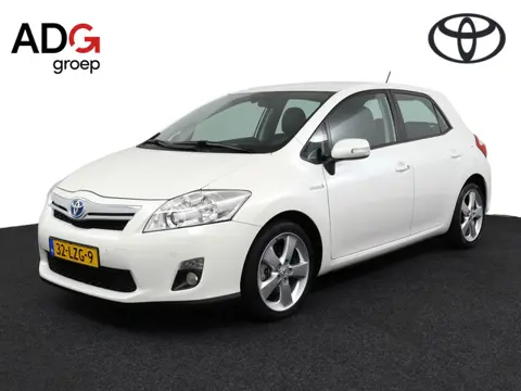 Toyota Auris 1.8 Full Hybrid Executive | Half leder | Navigatie | parkeer sensoren |