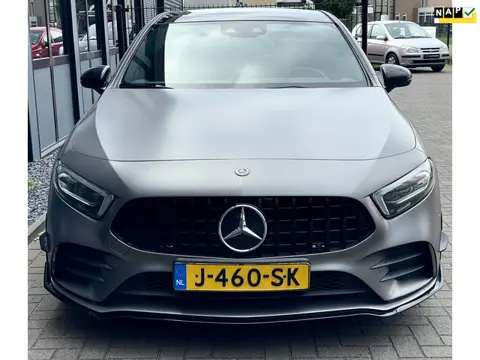 Mercedes-Benz A-klasse 180 Premium Plus 35 AMG-Aerodynamic PANO