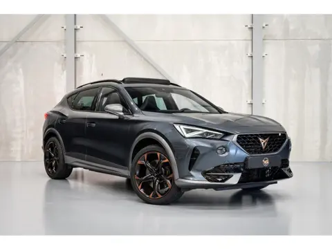 Cupra Formentor 1.4 e-HYBRID VZ 245 PK | Panoramadak | DCC | Matrix LED | 19" Koper | Trekhaak | Sup