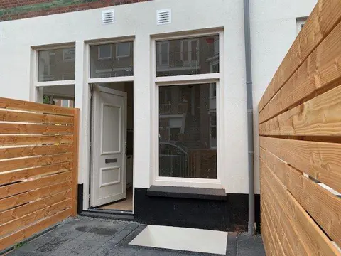 Woning aan de Dibbetsstraat te Den Haag