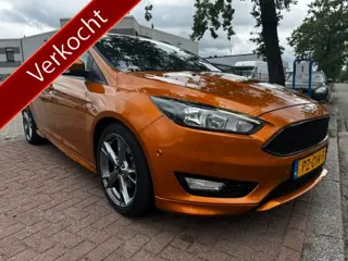 Ford FOCUS Wagon 1.0 125pk ST-Line Airco/ECC,Cruisecontrol,Navigatie