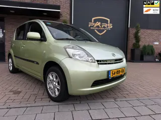 Daihatsu Sirion 2 1.3-16V Comfort Airco 5drs Elk.Ramen Trekhaak Apk volle jaar