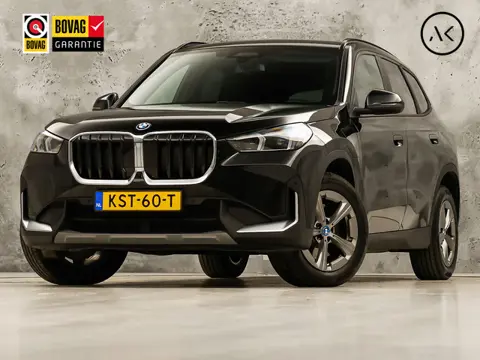 BMW X1 xDrive25e Sport Automaat 245Pk (APPLE CARPLAY, HEAD-UP DISPLAY, 360 CAMERA, GETINT GLAS, LEDE