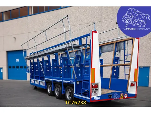 Hoet Trailers Concrete wall transport