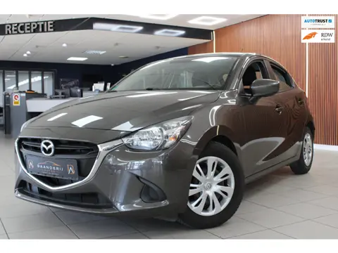 Mazda 2 1.5 Skyactiv-G S | Airco | Cruise control | Parkeer sensor achter | Stoel verwarming
