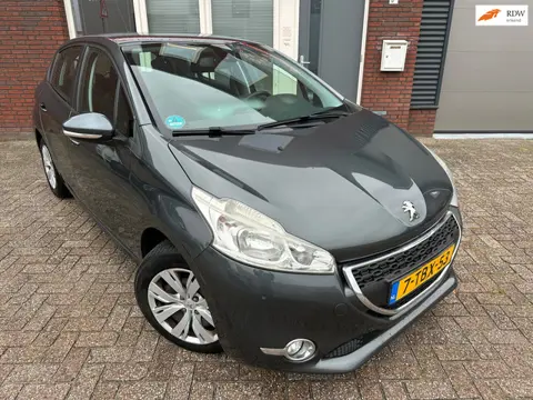 Peugeot 208 1.2 VTi Envy / Navi / PDC / Cruise / NAP