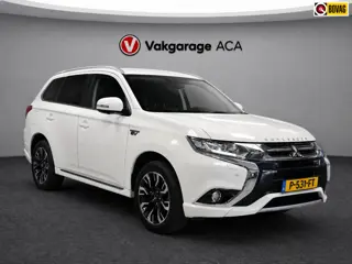 Mitsubishi Outlander 2.0 PHEV instyle // TREKHAAK // LEDER // CAMERA // OPEN DAK // NAVI //